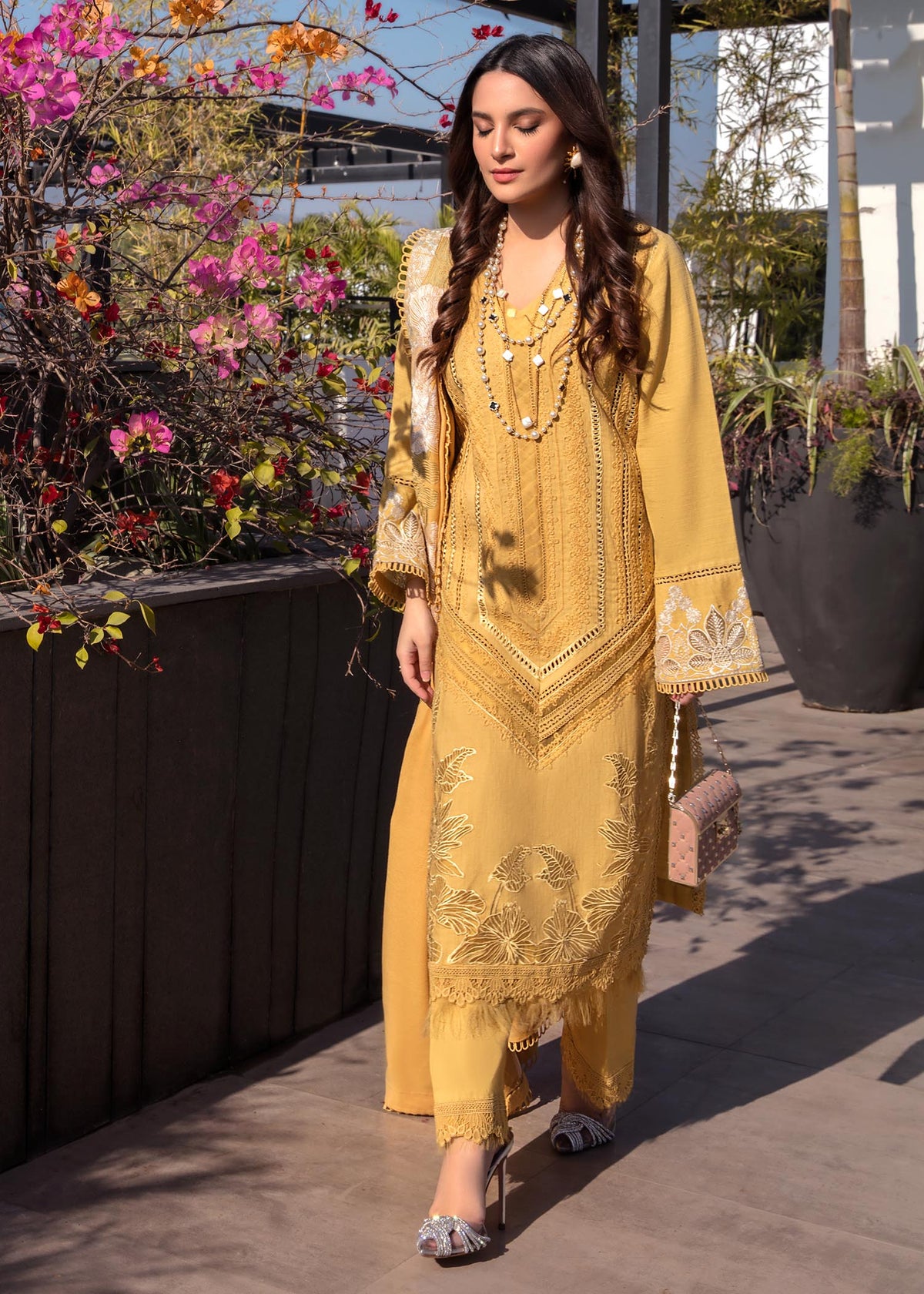 SS 1220-3 Pc Lawn Heavy Embroidery with Embroidery Lawn Duppata