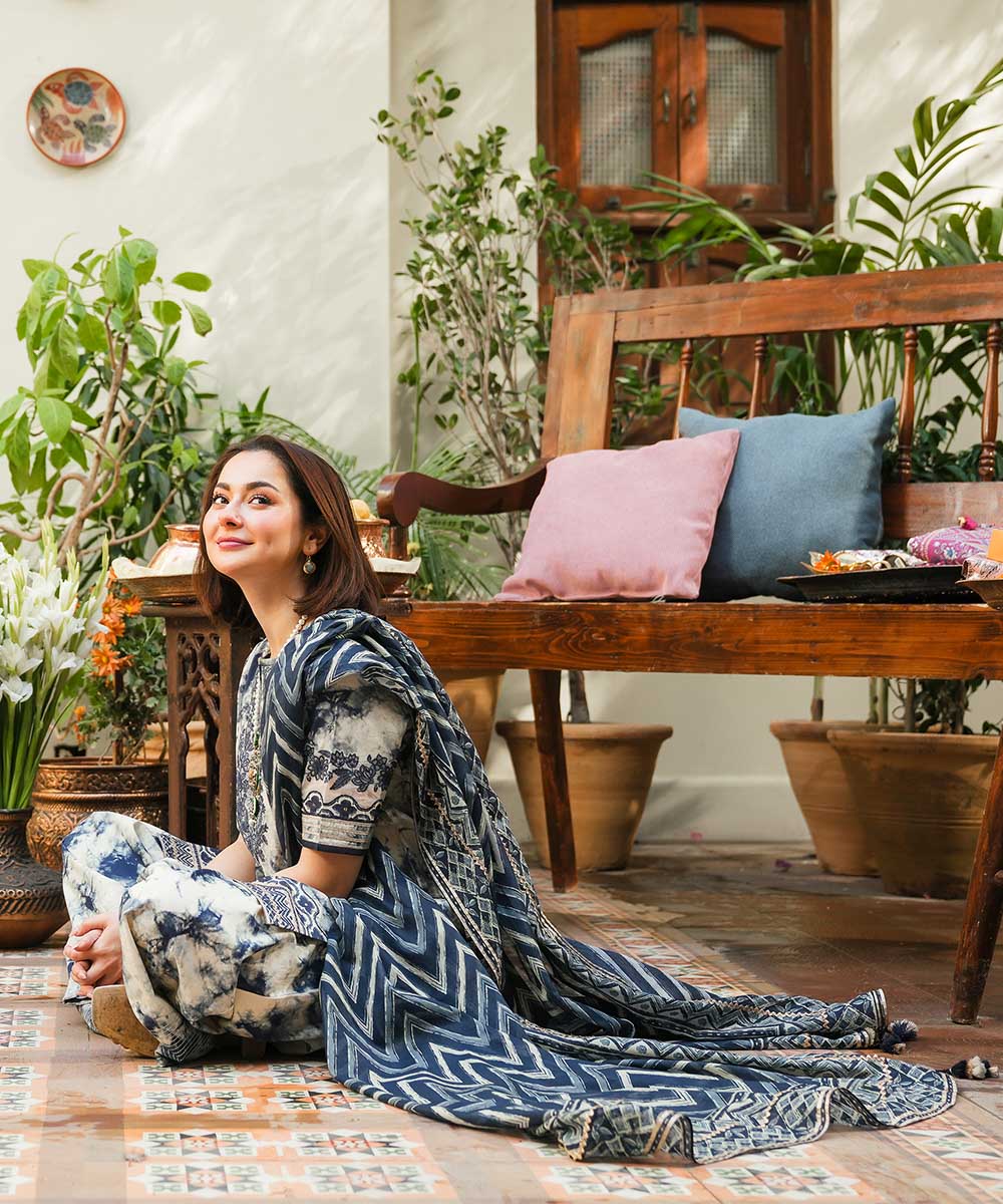 SP 500-3PC Digital Printed Lawn Shirt with Lawn Dupatta