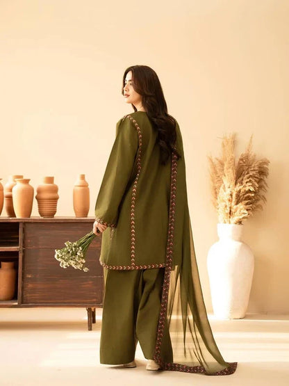 BT 2960 - 3 Piece Unstitched Embroidered Dhanak Fabric With Dhanak Shawl