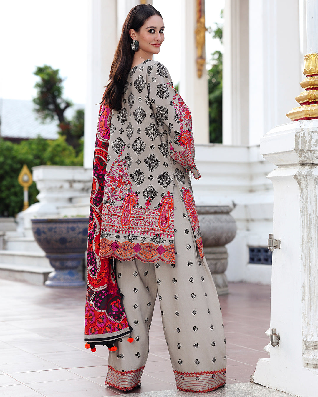 3 Piece - Unstitched Digital Printed Khaddar Fabric With Embroidered Laces CH-75