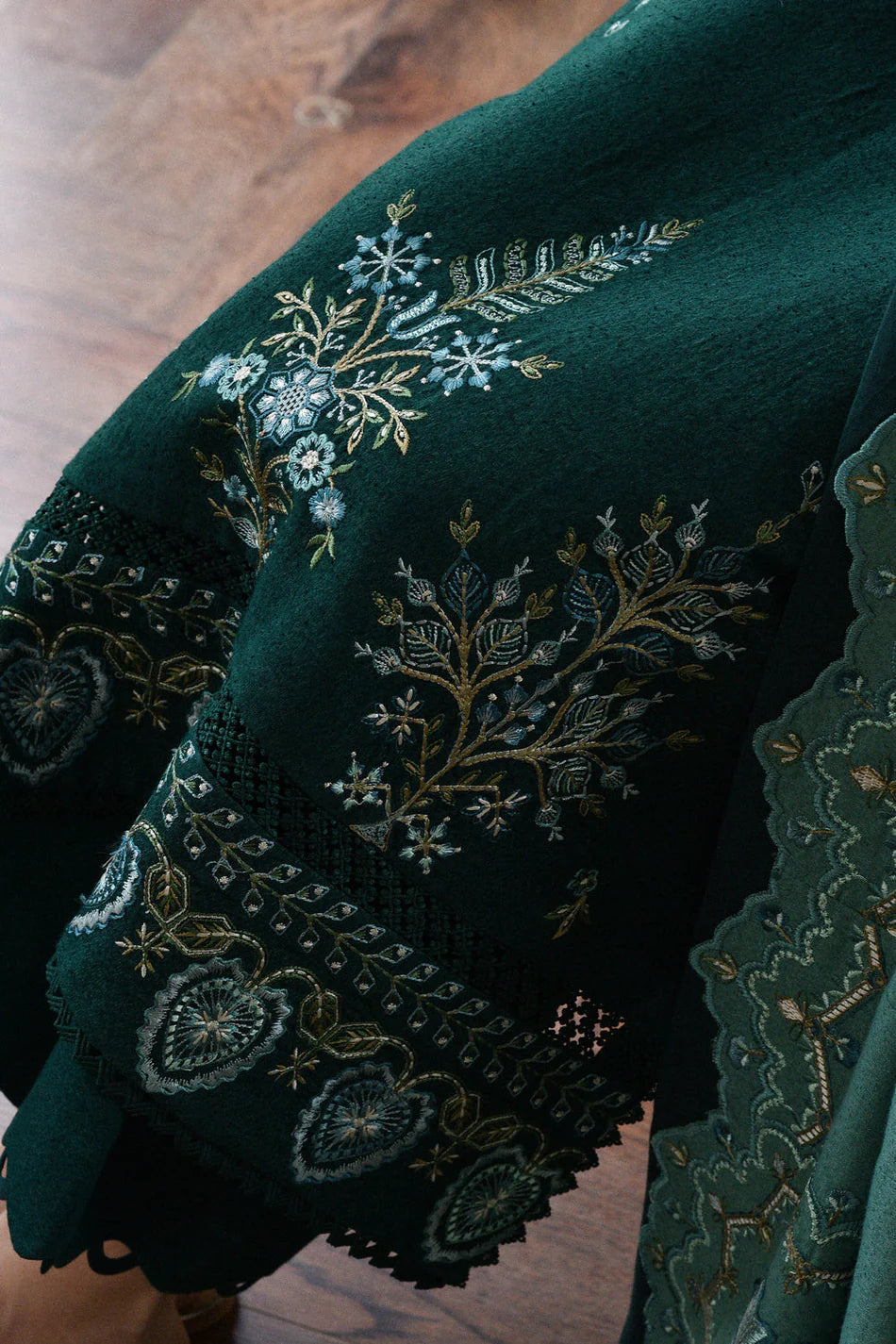 BT 3010-3 Piece Unstitched Heavy Embroidered Dhanak Suit ( Embroidered Dhanak Wool Shawl )